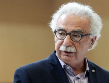 Τα ρουσφέτια συνεχίζονται: 70 μετατάξεις έκανε ο υπουργός Παιδείας Κώστας Γαβρόγλου
